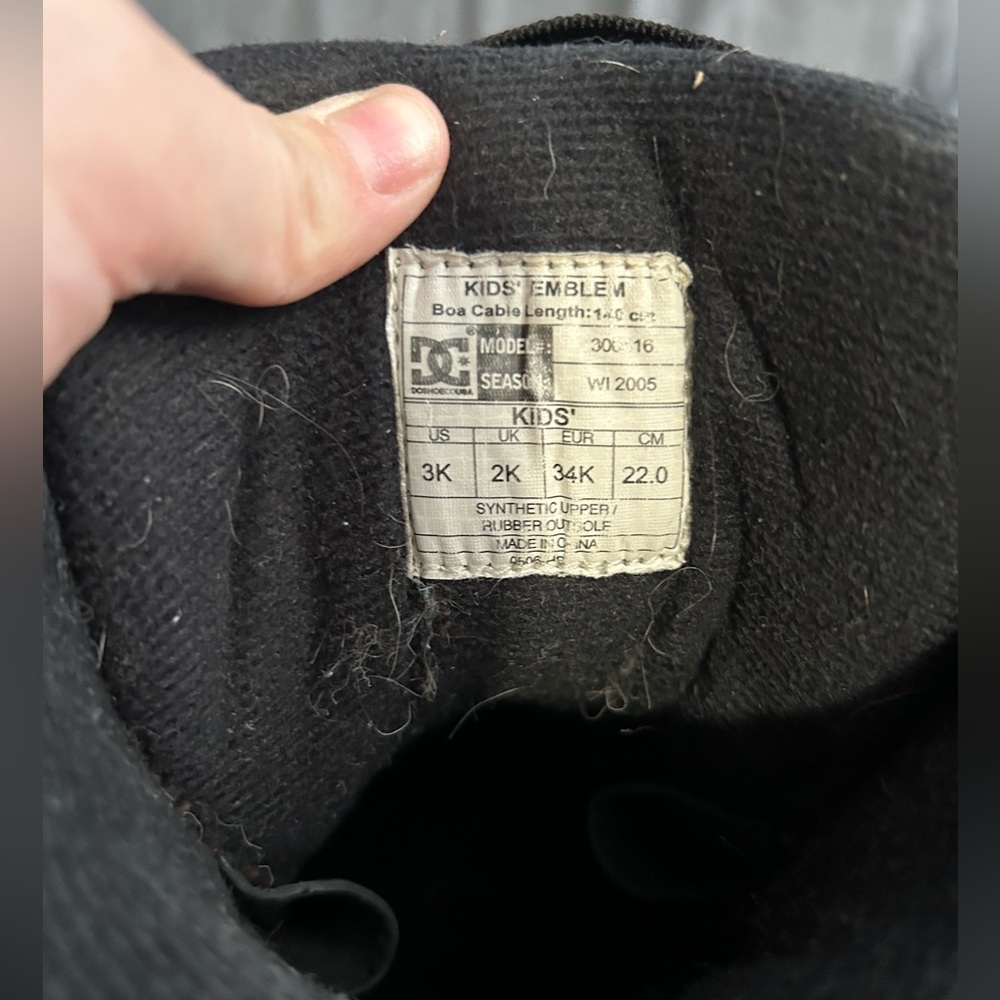 DC children’s snowboarding boots